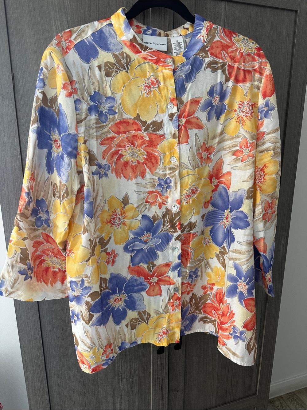 Alfred Dunner Multicolor Floral Button-Front Shirt Size 18 - Picture 7 of 12